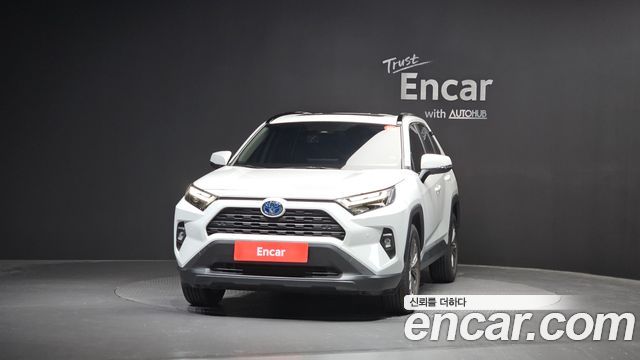Toyota RAV4 (V) 2.5 2WD Hybrid XLE 2024 — фото 3