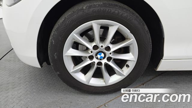 BMW 1 Series (F20) 118d Urban 5Dr 2014 — фото 5