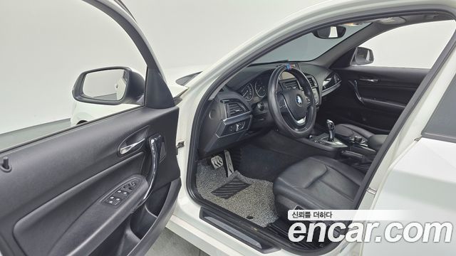 BMW 1 Series (F20) 118d Urban 5Dr 2014 — фото 10
