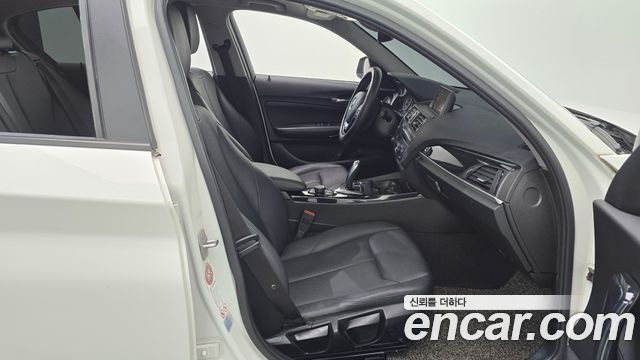 BMW 1 Series (F20) 118d Urban 5Dr 2014 — фото 11