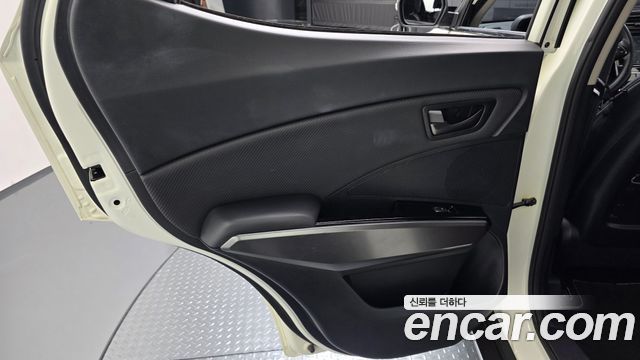 KG Mobility (SsangYong) Very New Tivoli Gasoline 1.5 2WD V1 2020 — фото 25
