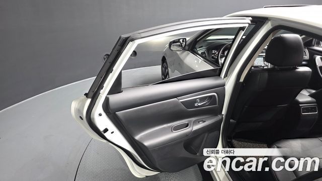 Nissan Altima 2.5 L33 2018 — фото 25