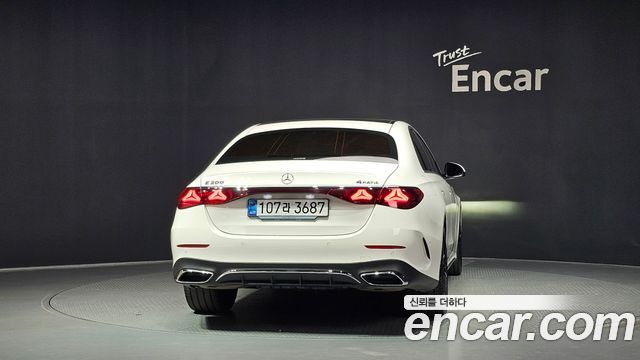 Mercedes-Benz E-Class (W214) E300 4MATIC AMG Line 2025 — фото 4