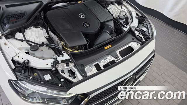 Mercedes-Benz E-Class (W214) E300 4MATIC AMG Line 2025 — фото 6