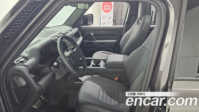 Land Rover Defender (L663) 110 P635 Octa 2025 — фото 3