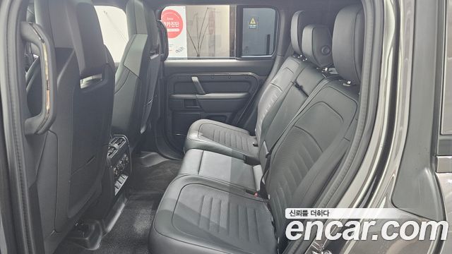 Land Rover Defender (L663) 110 P635 Octa 2025 — фото 4