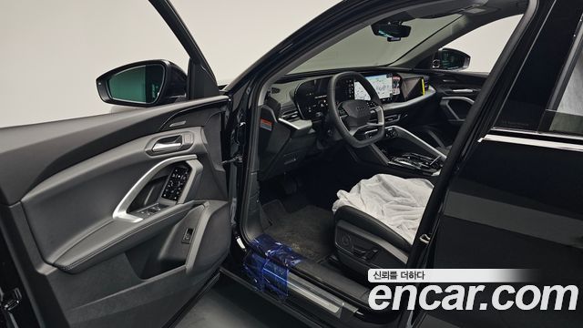 Audi Q5 (80A) 40 TFSI Quattro Sportback S Line 2025 — фото 10