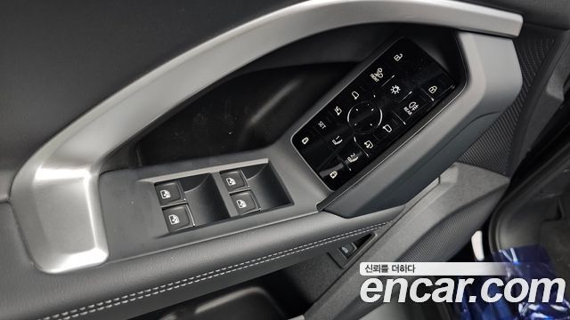 Audi Q5 (80A) 40 TFSI Quattro Sportback S Line 2025 — фото 17
