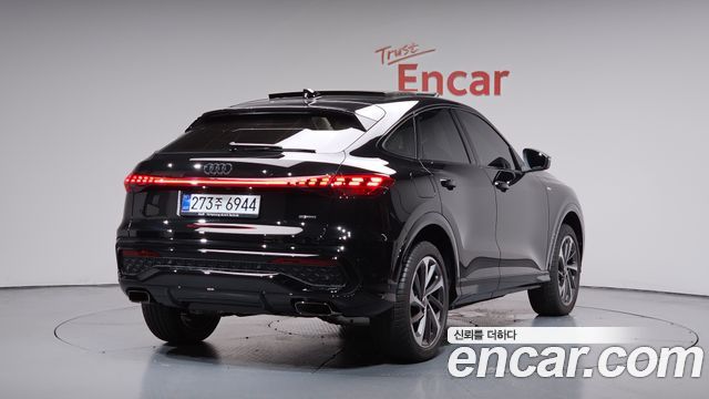 Audi Q5 (80A) 40 TFSI Quattro Sportback S Line 2025 — фото 2