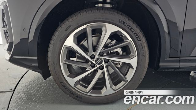 Audi Q5 (80A) 40 TFSI Quattro Sportback S Line 2025 — фото 5