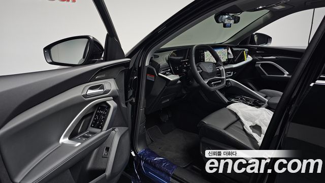 Audi Q5 (80A) 40 TFSI Quattro Sportback S Line 2025 — фото 11