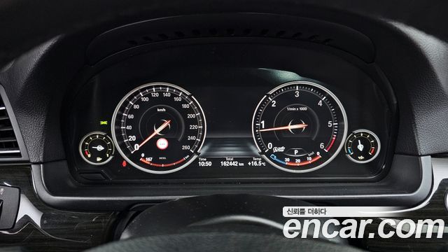 BMW 5 Series (F10) 520d xDrive Luxury 2014 — фото 8