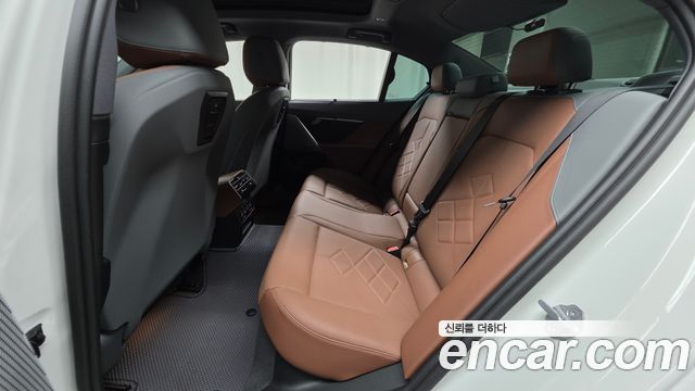 BMW 5 Series (G60) 530i xDrive 2024 — фото 12