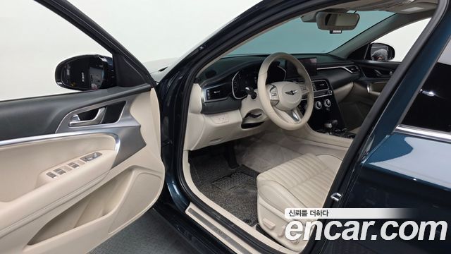 Genesis G70 Gasoline 2.0T 2WD 2022 — фото 10