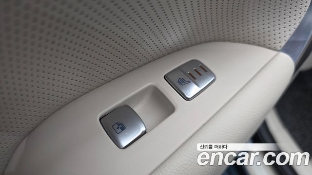 Genesis G70 Gasoline 2.0T 2WD 2022 — фото 22