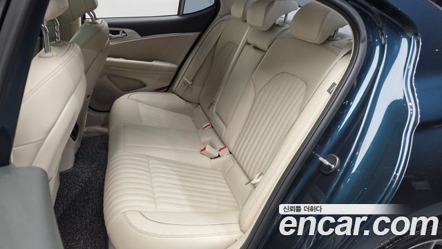 Genesis G70 Gasoline 2.0T 2WD 2022 — фото 32