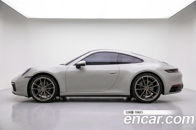 Porsche 911 (992) Carrera