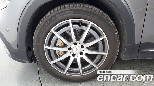 Mercedes-Benz GLB-Class (X247) AMG GLB35 4MATIC 2021 — фото 5