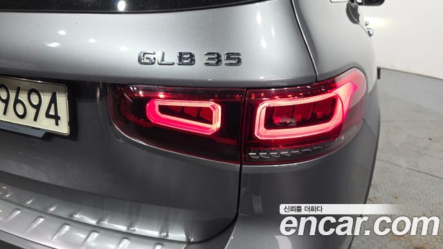 Mercedes-Benz GLB-Class (X247) AMG GLB35 4MATIC 2021 — фото 29