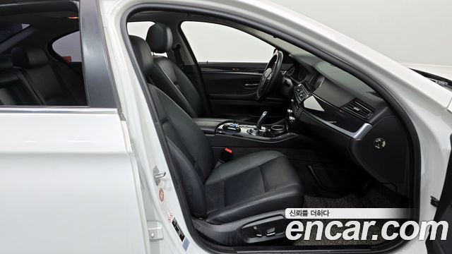 BMW 5 Series (F10) 520d xDrive 2014 — фото 11