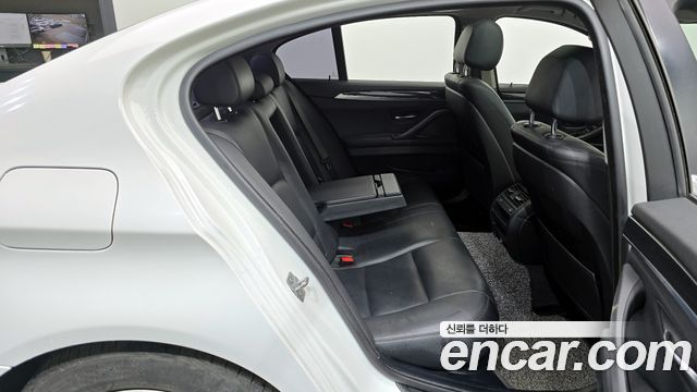 BMW 5 Series (F10) 520d xDrive 2014 — фото 12