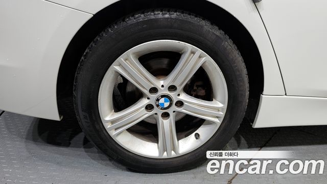 BMW 3 Series (F30) 320i 2014 — фото 5