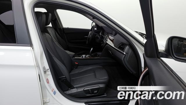 BMW 3 Series (F30) 320i 2014 — фото 11