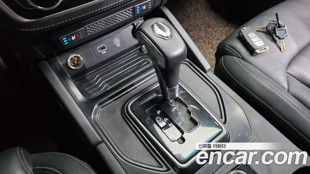 KG Mobility (SsangYong) Rexton Sports Khan Diesel 2.2 4WD Prestige (Leaf) 2021 — фото 9