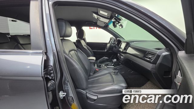 KG Mobility (SsangYong) Rexton Sports Khan Diesel 2.2 4WD Prestige (Leaf) 2021 — фото 10