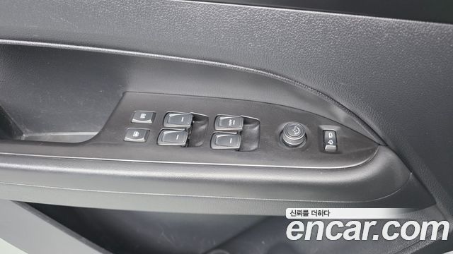 KG Mobility (SsangYong) Rexton Sports Khan Diesel 2.2 4WD Prestige (Leaf) 2021 — фото 11