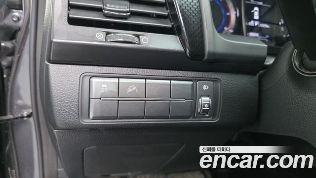 KG Mobility (SsangYong) Rexton Sports Khan Diesel 2.2 4WD Prestige (Leaf) 2021 — фото 12