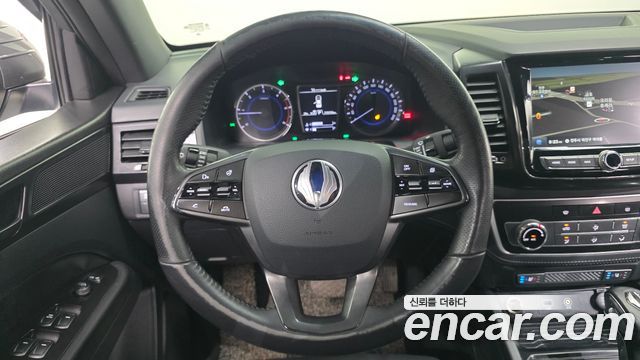 KG Mobility (SsangYong) Rexton Sports Khan Diesel 2.2 4WD Prestige (Leaf) 2021 — фото 13