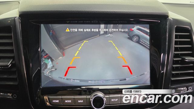 KG Mobility (SsangYong) Rexton Sports Khan Diesel 2.2 4WD Prestige (Leaf) 2021 — фото 17