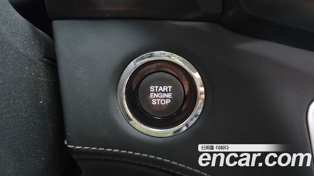 KG Mobility (SsangYong) Rexton Sports Khan Diesel 2.2 4WD Prestige (Leaf) 2021 — фото 19