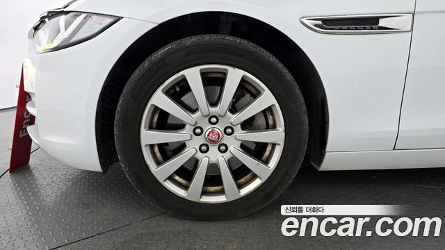Jaguar XE 20d Perstige AWD 2017 — фото 5