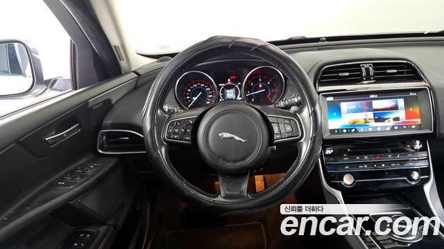 Jaguar XE 20d Perstige AWD 2017 — фото 13