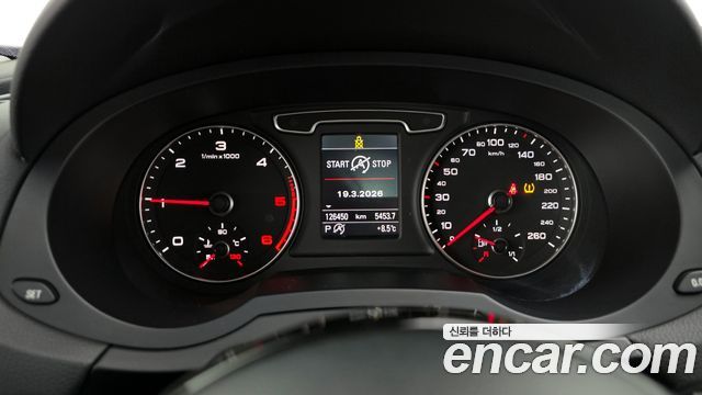 Audi Q3 2.0 TDI Quattro Dynamic 8U 2014 — фото 8