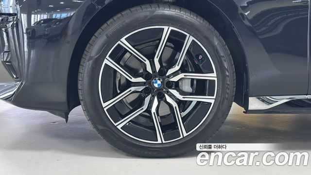 BMW 7 Series (G70) 740d xDrive M Sport 2025 — фото 5