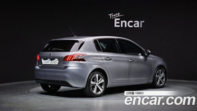 Peugeot 308 (II) 2.0 BlueHDi Feline 2015 — фото 2