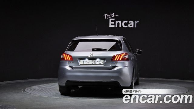 Peugeot 308 (II) 2.0 BlueHDi Feline 2015 — фото 4