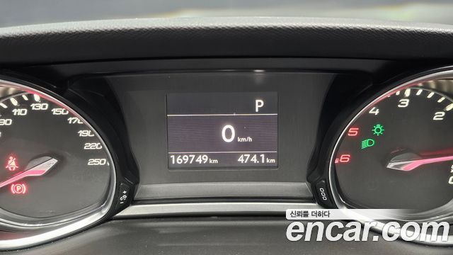 Peugeot 308 (II) 2.0 BlueHDi Feline 2015 — фото 8