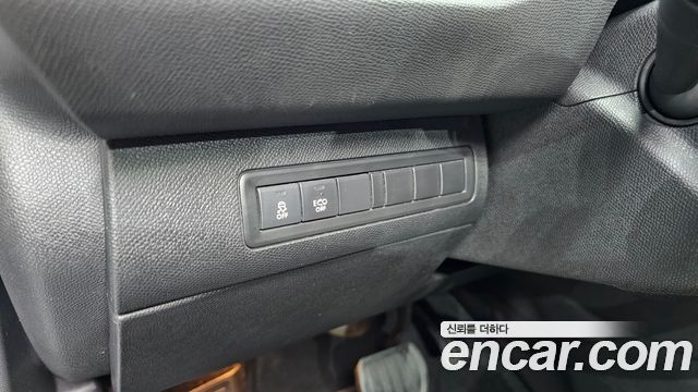Peugeot 308 (II) 2.0 BlueHDi Feline 2015 — фото 17