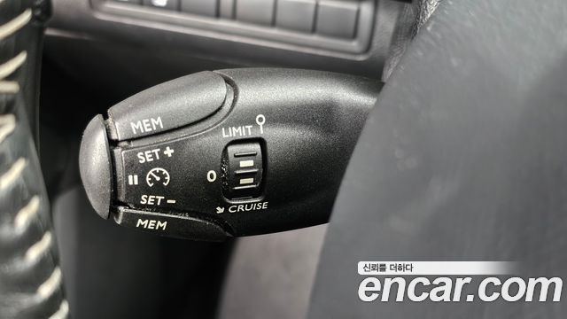 Peugeot 308 (II) 2.0 BlueHDi Feline 2015 — фото 20