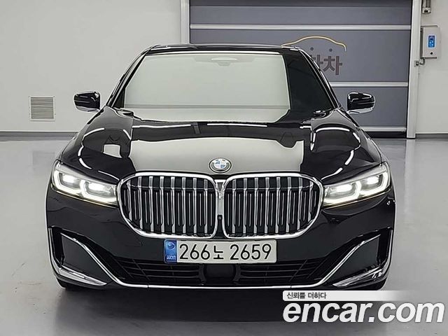BMW 7 Series (G11) 730d xDrive Design Pure Excellence 2020 — фото 2