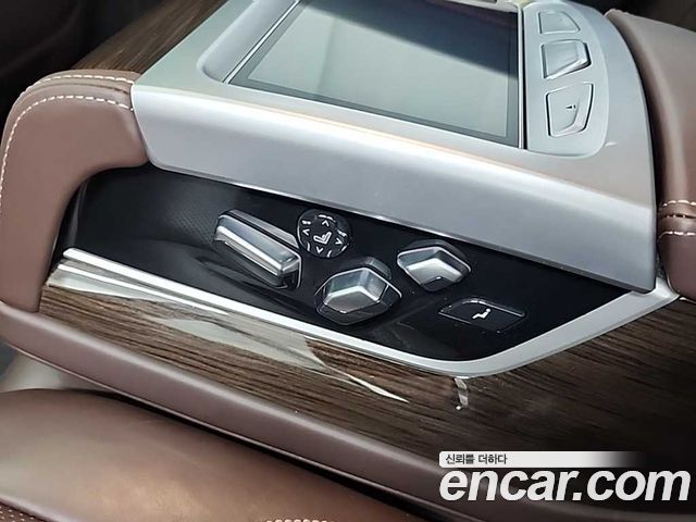 BMW 7 Series (G11) 730d xDrive Design Pure Excellence 2020 — фото 20