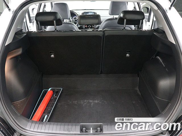 Hyundai Kona Gasoline 2.0 2WD Smart 2021 — фото 5