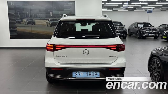 Mercedes-Benz EQB (X243) EQB300 4MATIC Progressive 2026 — фото 3
