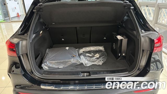 Mercedes-Benz EQA (H243) EQA250 AMG Line 2026 — фото 17