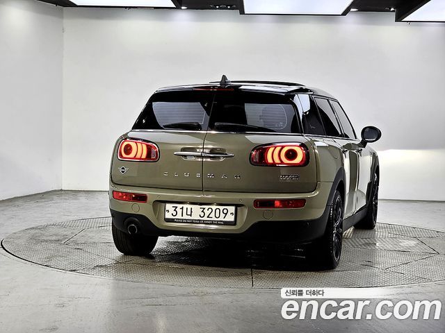 MINI Cooper Clubman Untied suit Edition 2nd 2019 — фото 3