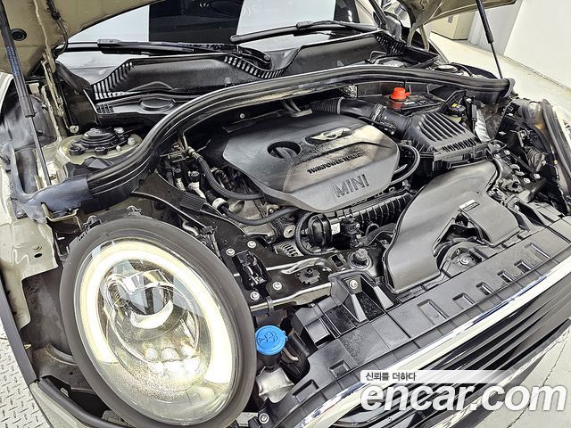 MINI Cooper Clubman Untied suit Edition 2nd 2019 — фото 6